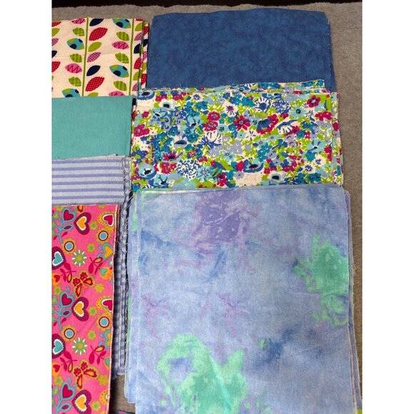 71 Precut Flannel Squares 10" & 9" - Assorted Patterns & Colors - Picture 2 of 8